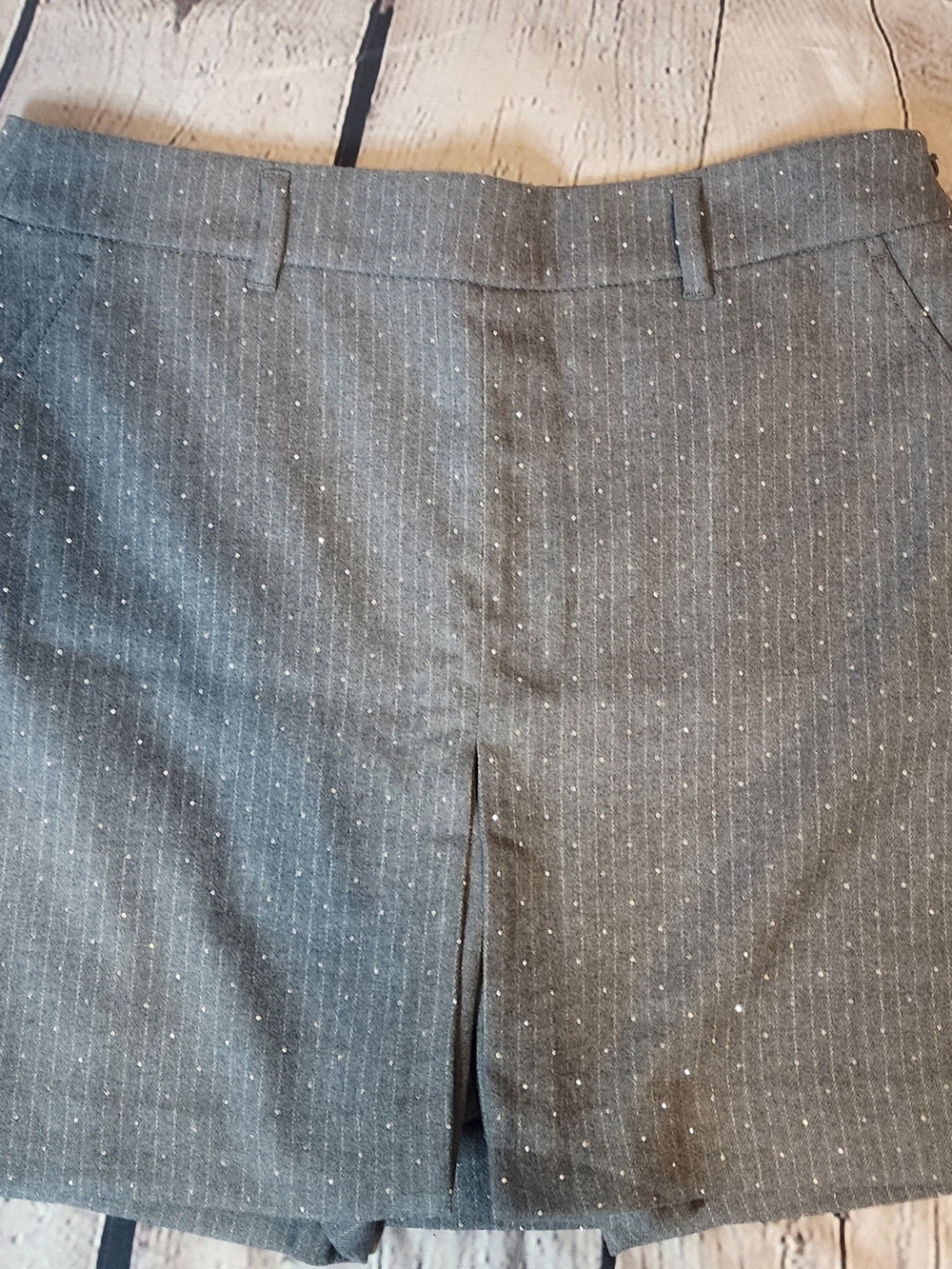 White House Black Market Gray Pinstripe Skort with Dotted Texture